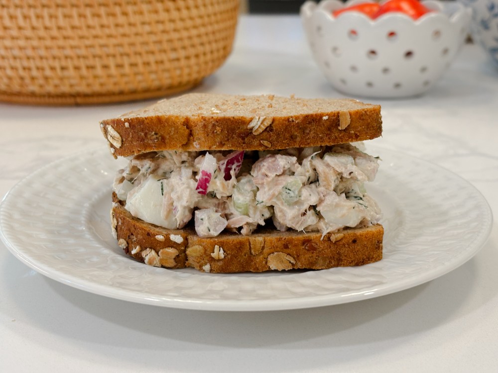Classic Tuna Salad with Dill Dressing